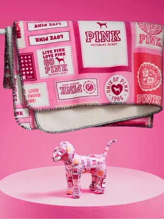 PINK Victoria's Secret Other - PINK VS SHERPA BLACKET/DOG